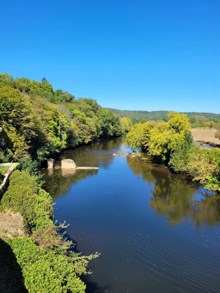 Vue sur la rivière Vézère en Dordogne