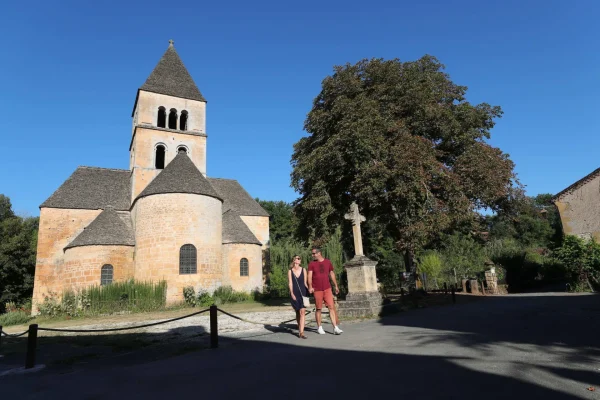 Saint Léon sur Vézère - Eglise du périgord